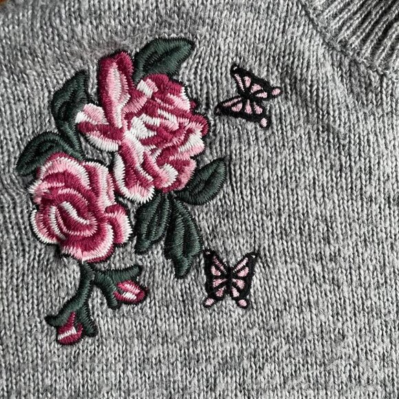 Cloud Chaser Grey Knit Sweater with Floral & Butterfly Embroidery – Size Large - Picture 4 of 6